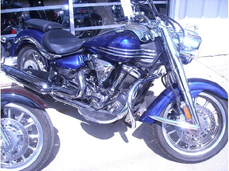 2009 yamaha roadliner s 