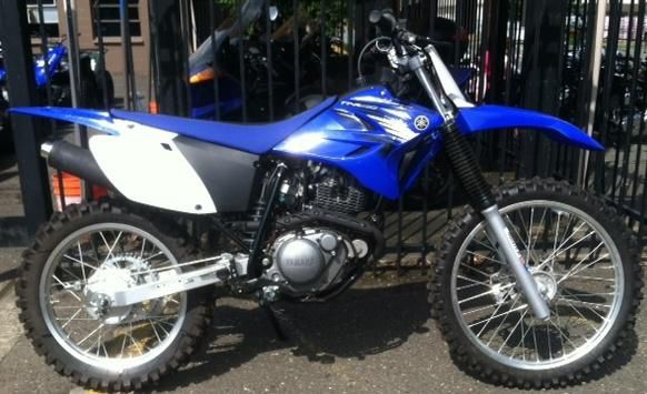 2012 yamaha tt r230  dirt bike 