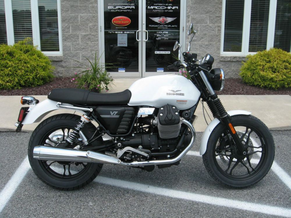 2013 moto guzzi v7 stone  standard 