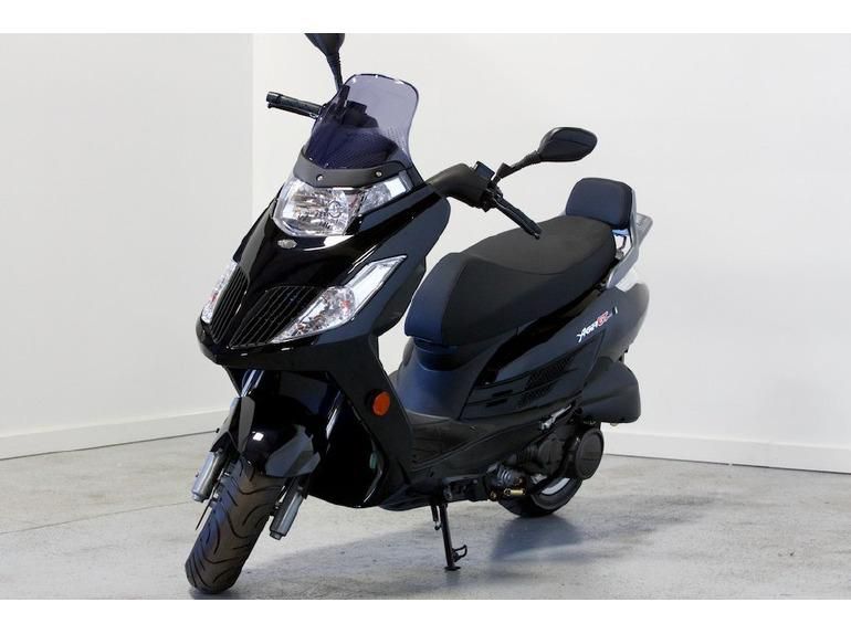 2012 Kymco Yager GT 200i Moped 