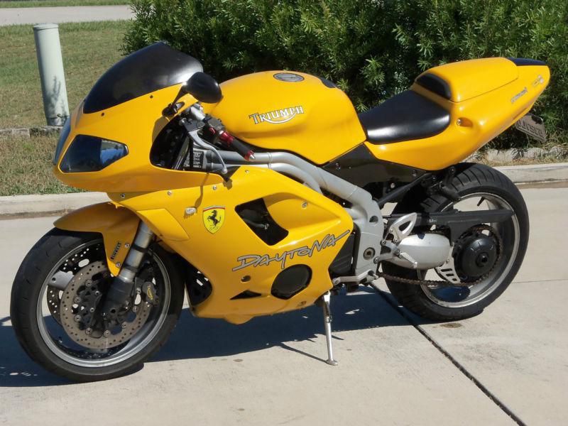 Triumph Daytona Yellow