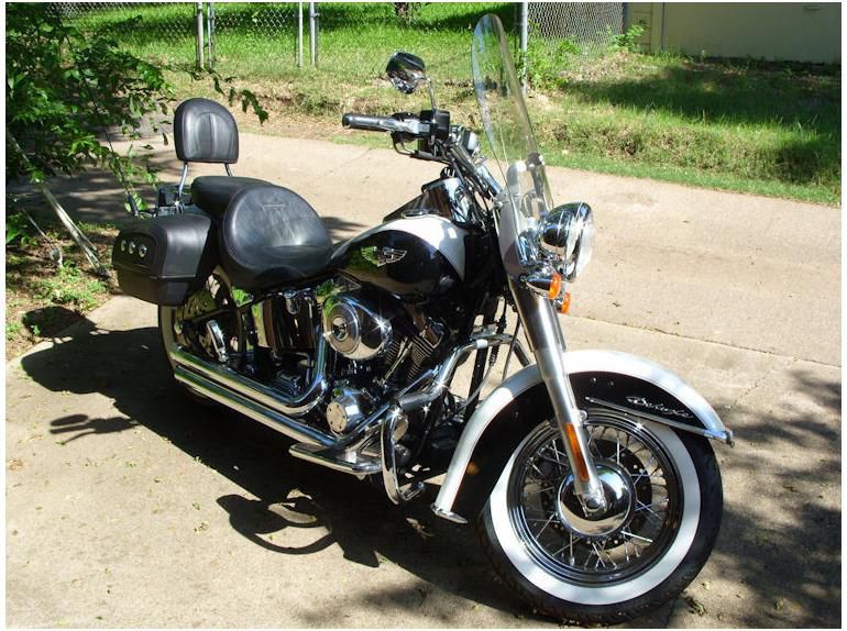 2006 harley-davidson heritage softail deluxe cruiser 