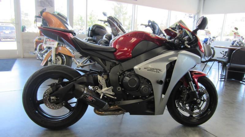 2008 honda cbr 1000rr  sportbike 