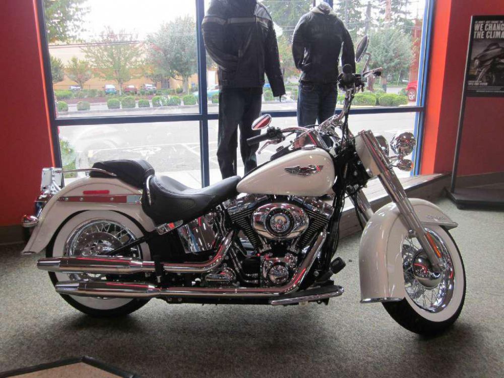 2014 harley-davidson flstn softail deluxe  cruiser 