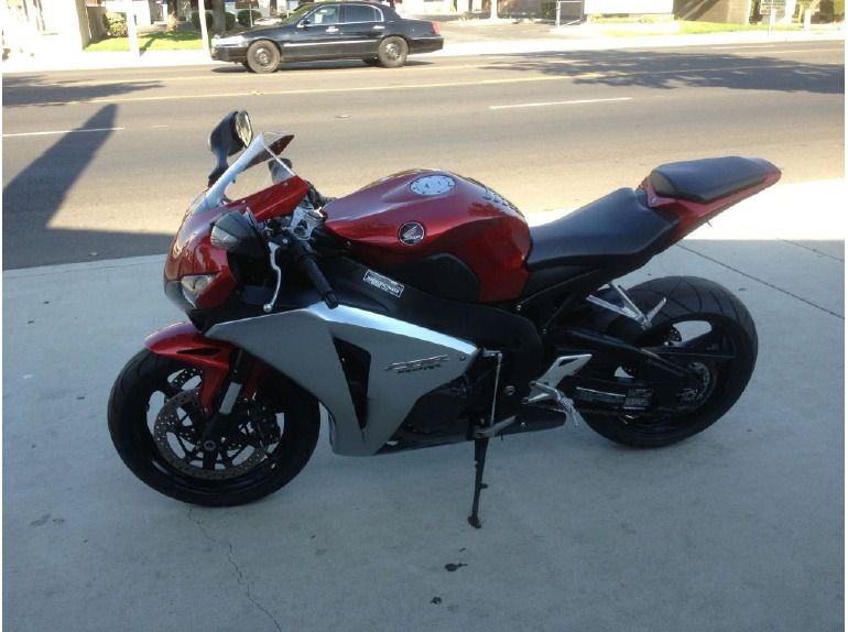 2008 honda cbr1000rr 