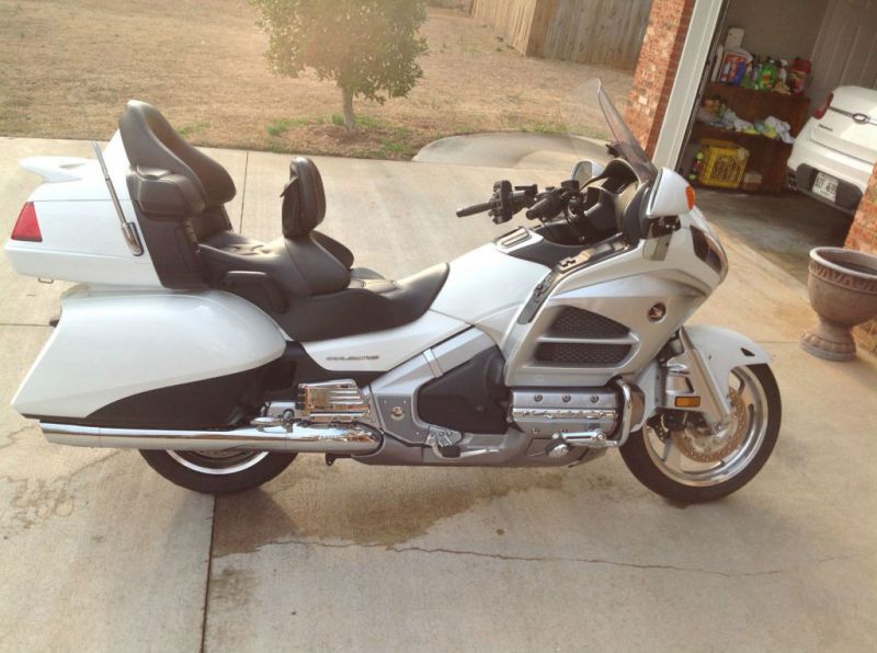 2012 honda goldwing abs