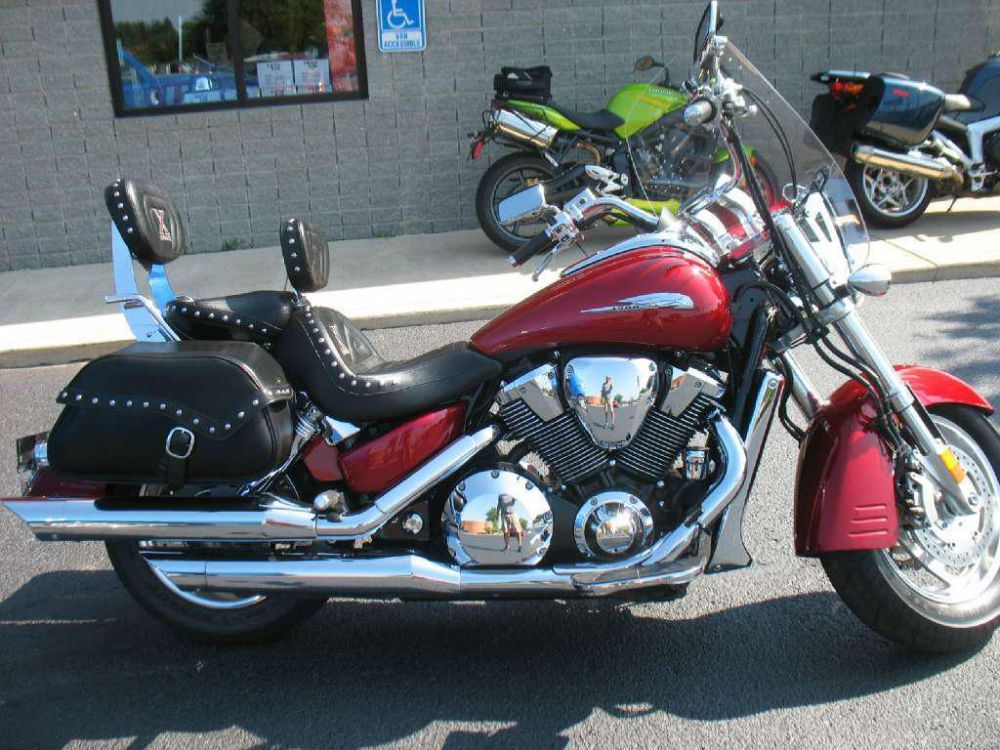 2005 honda vtx 1800r  cruiser 