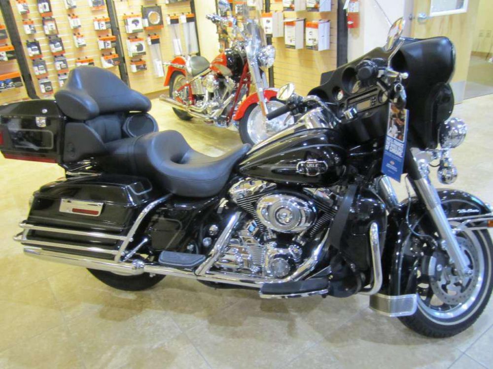 2008 harley-davidson flhtcu ultra classic electra glide  touring 