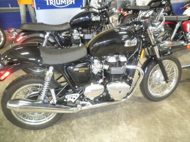 2013 triumph thruxton  standard 