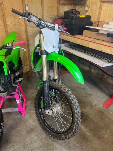 Bought new and used only 4-5x kx450f perfect condition and only one owner