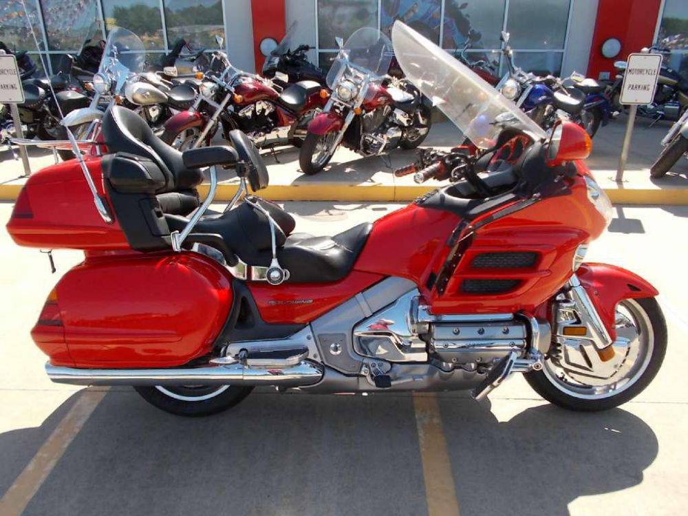 2004 honda gold wing (gl1800)  touring 