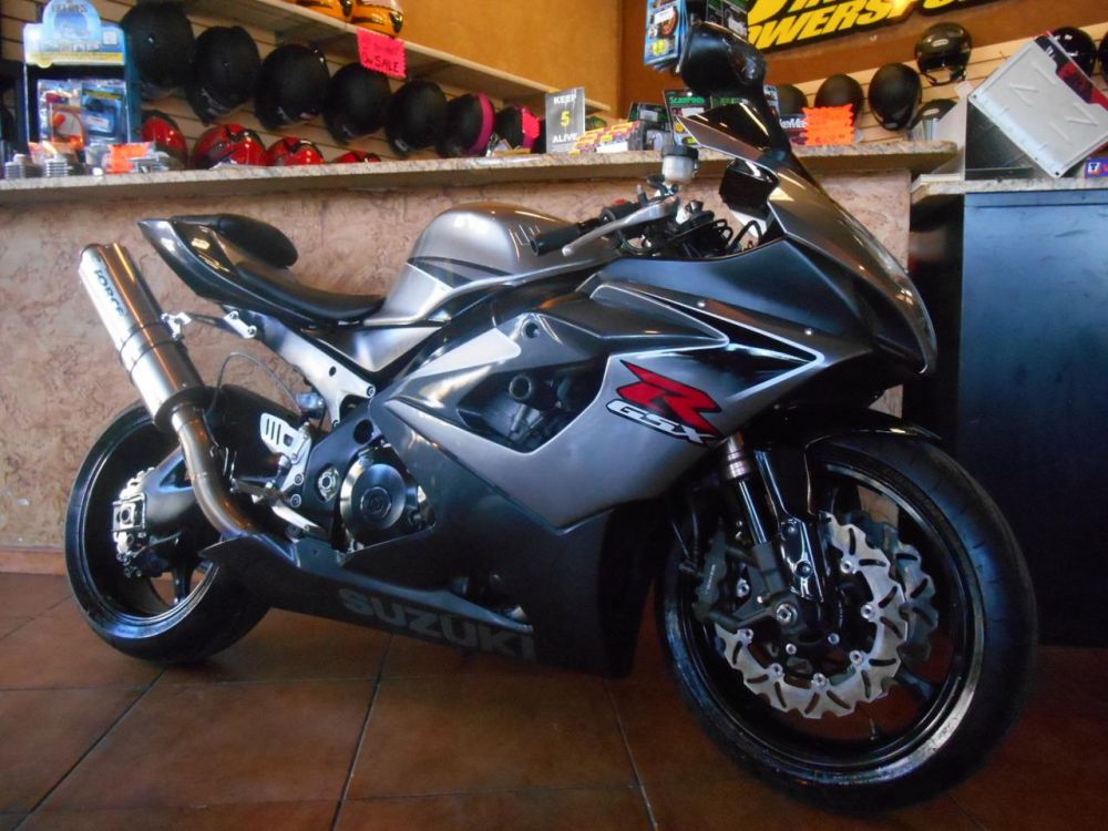 2006 suzuki gsx-r 1000 sportbike 