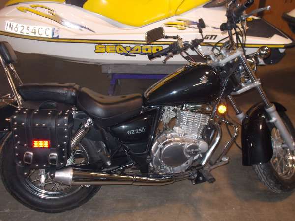 2005 suzuki gz250