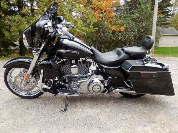 2012 harley davidson cvo flhxse street glide screamin eagle like new 3496