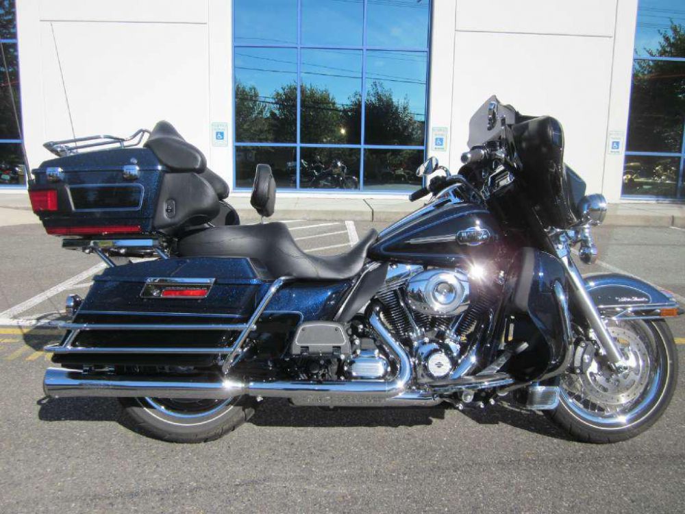 2012 harley-davidson flhtcu ultra classic electra glide  touring 