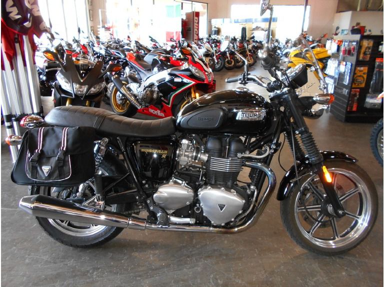 2009 Triumph Bonneville SE 