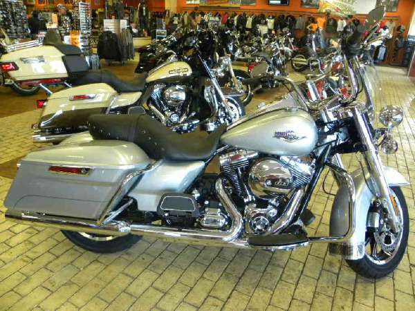 2014 harley-davidson flhr road king