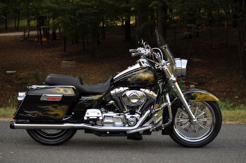 2005 ROAD KING CUSTOM **MINT** $10,000.00 IN XTRA'S!! BEST ON EBAY!!