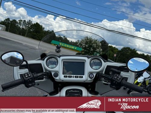 2021 Indian Motorcycle Roadmaster Dark Horse