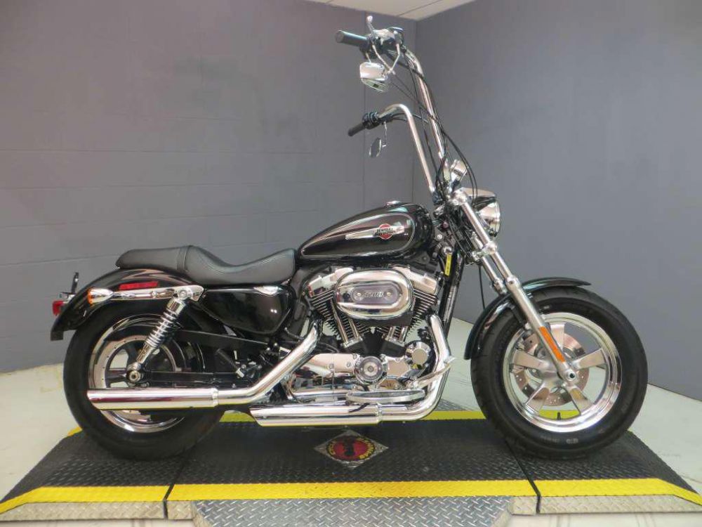 2012 harley-davidson xl1200c sportster 1200 custom  cruiser 