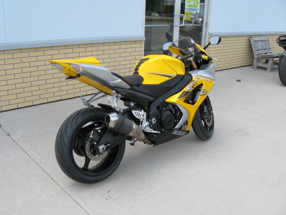 2007 Suzuki GSX-R1000 Sportbike 