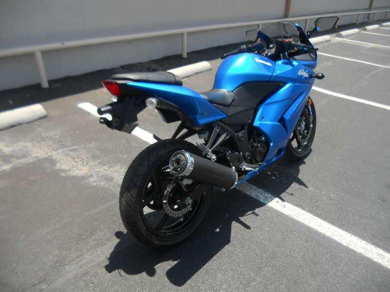 2010 kawasaki ninja 250r  sportbike 