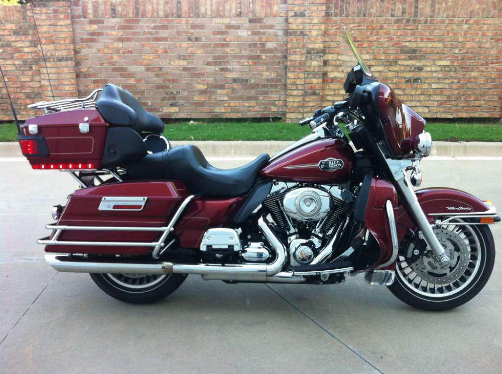 2009 harley-davidson flhtcu ultra classic electra glide  touring 