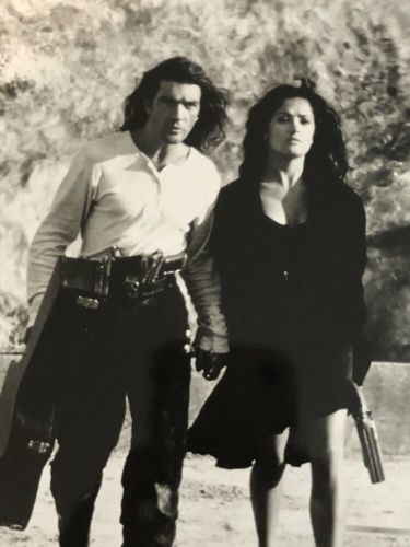 Desperado 8x10 photo antonio banderas salma hayek picture