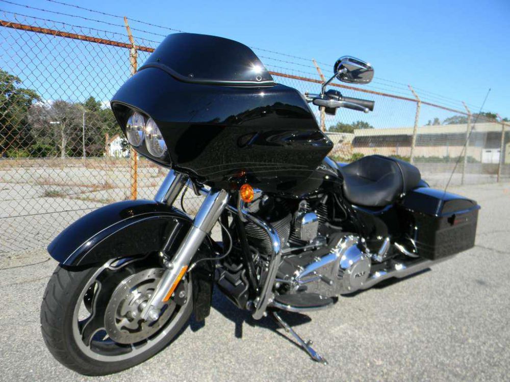 Buy 2012 Harley-Davidson FLTRX Road Glide Custom Touring on 2040-motos