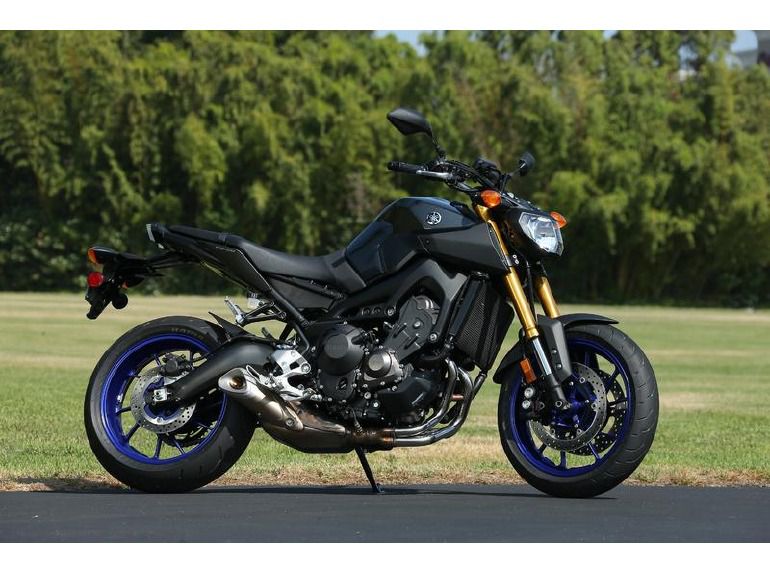 2014 yamaha fz09egy 