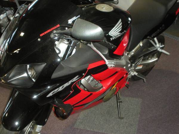 2004 honda cbr600 f4i