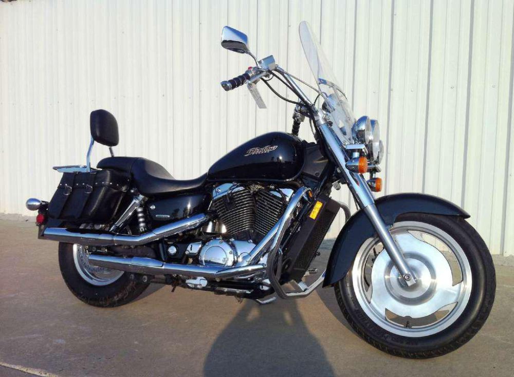 Buy 2006 Honda Shadow Sabre (VT1100C2) Cruiser on 2040-motos