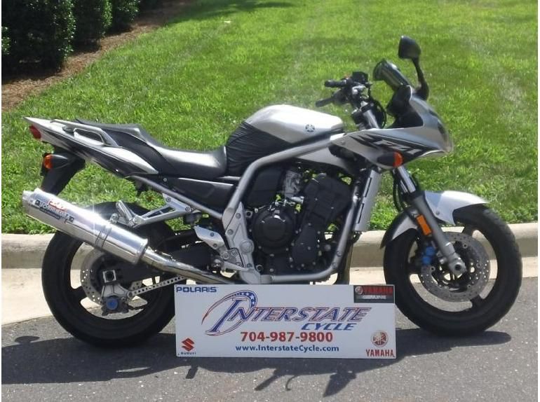 2005 yamaha fz1  sportbike 