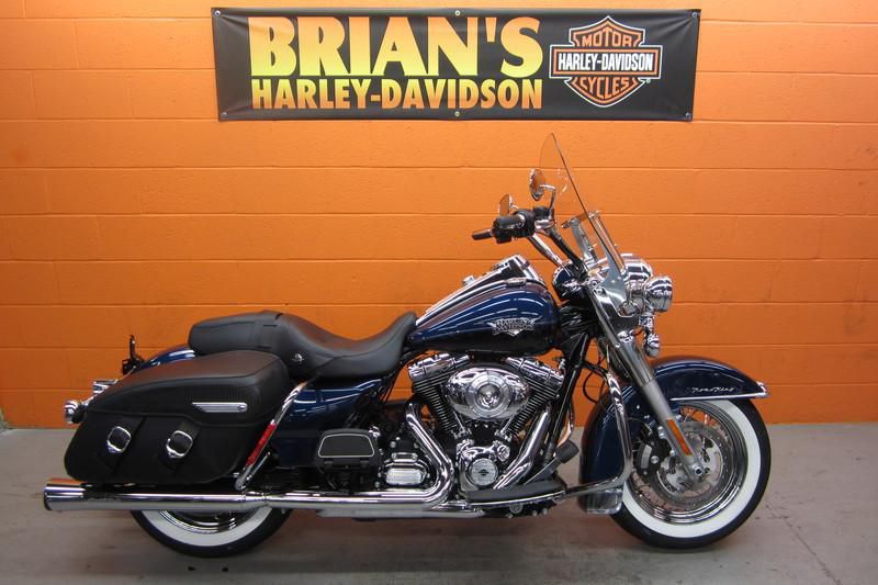 2013 Harley-Davidson FLHRC - Road King Classic Touring 