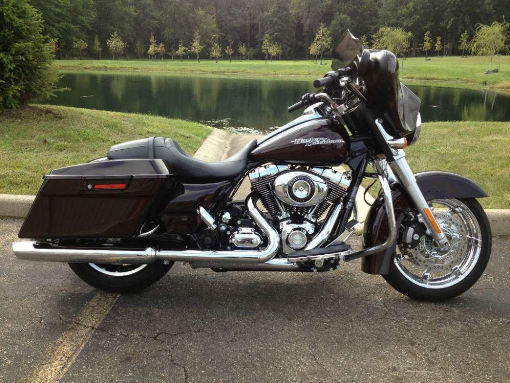 2011 harley-davidson flhx street glide  touring 