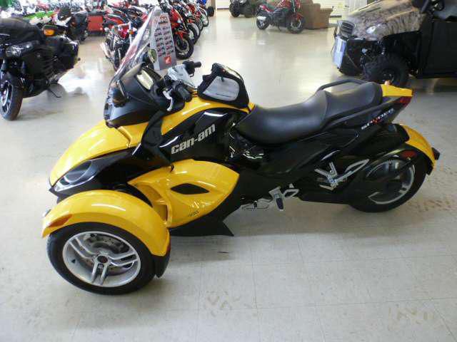 2009 can-am spyder  se5  sport touring 