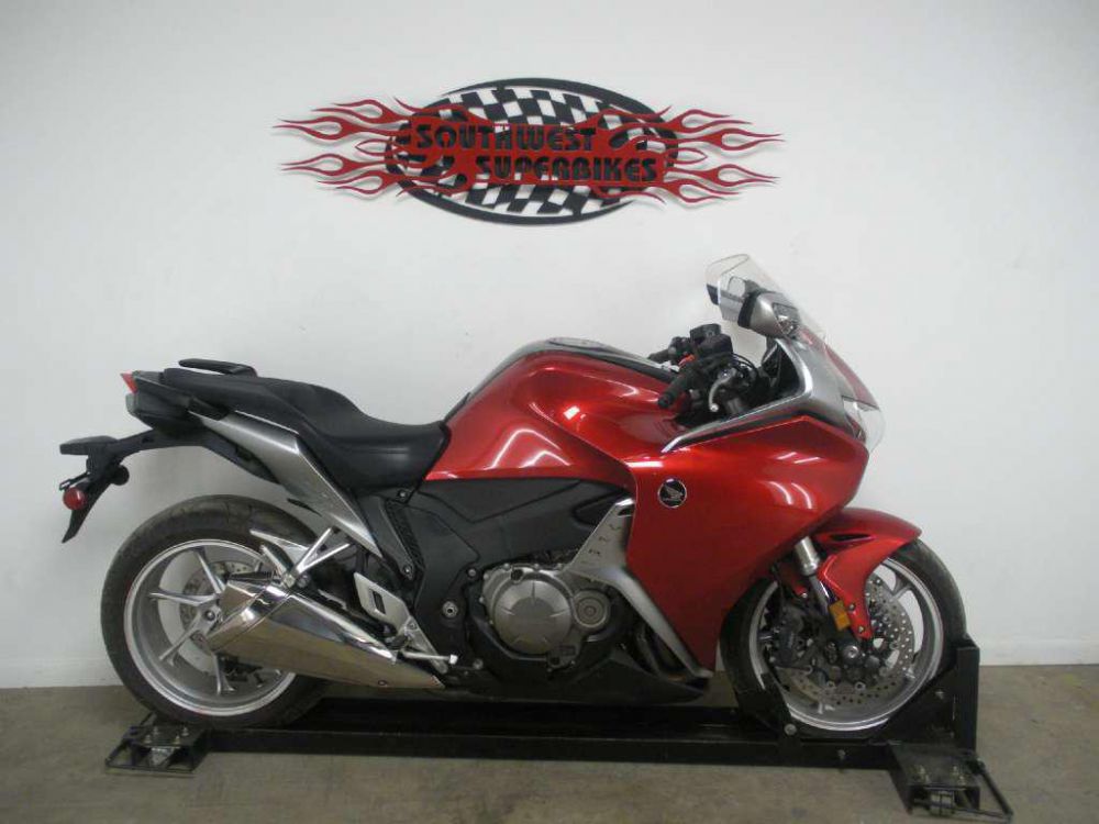 2010 honda vfr1200f  sportbike 