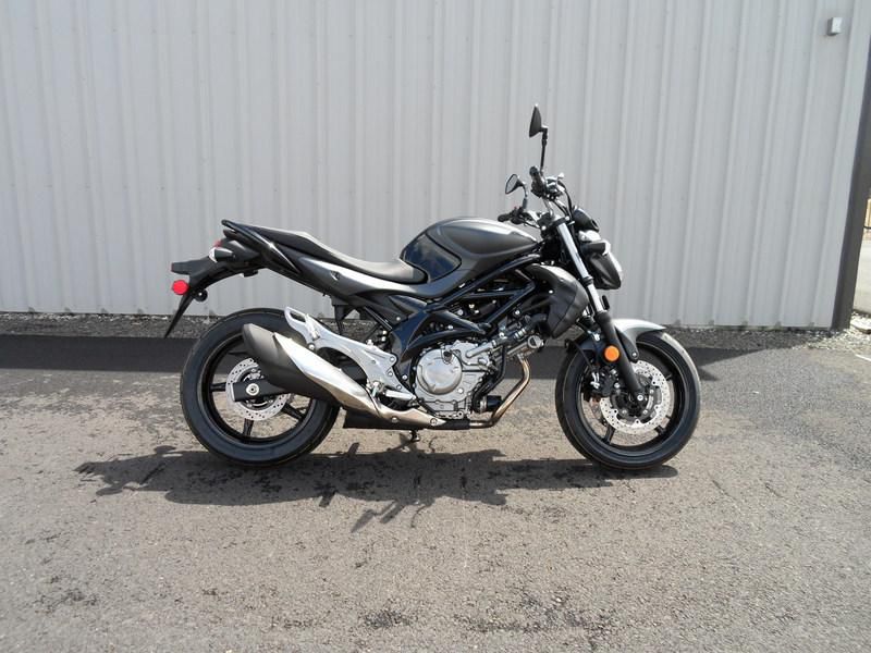 2013 Suzuki SFV650 Sportbike 