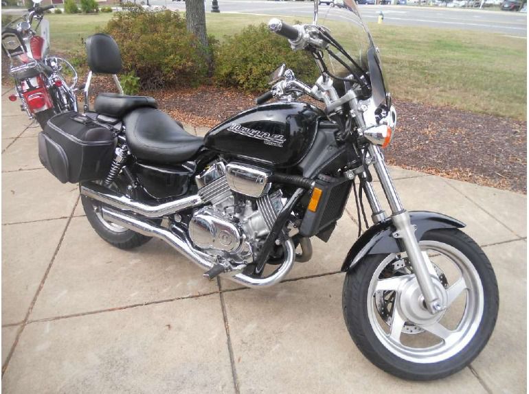 2003 Honda Magna 