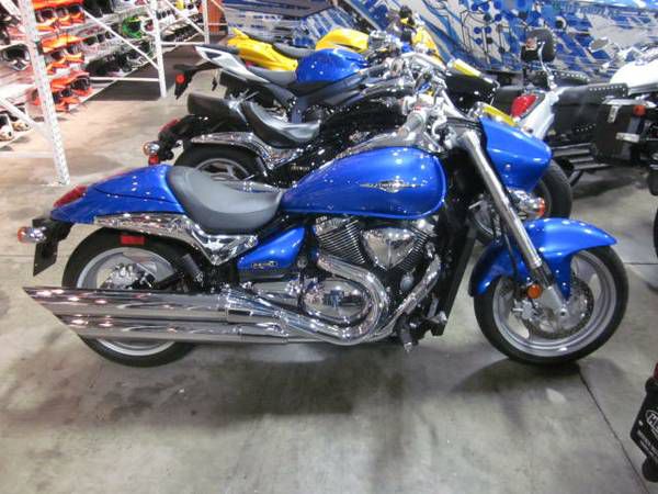 2009 Suzuki Boulevard M 90 Motorcycle Brand New