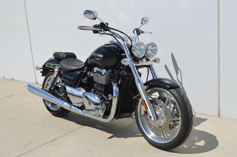 2012 triumph thunderbird abs - phantom black  cruiser 