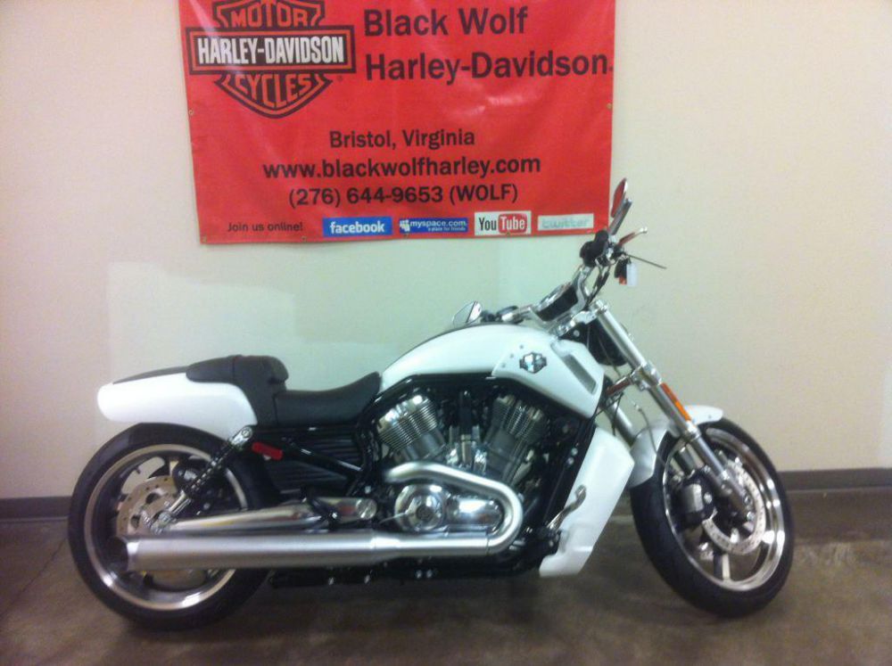 2013 harley-davidson vrscf v-rod muscle  cruiser 