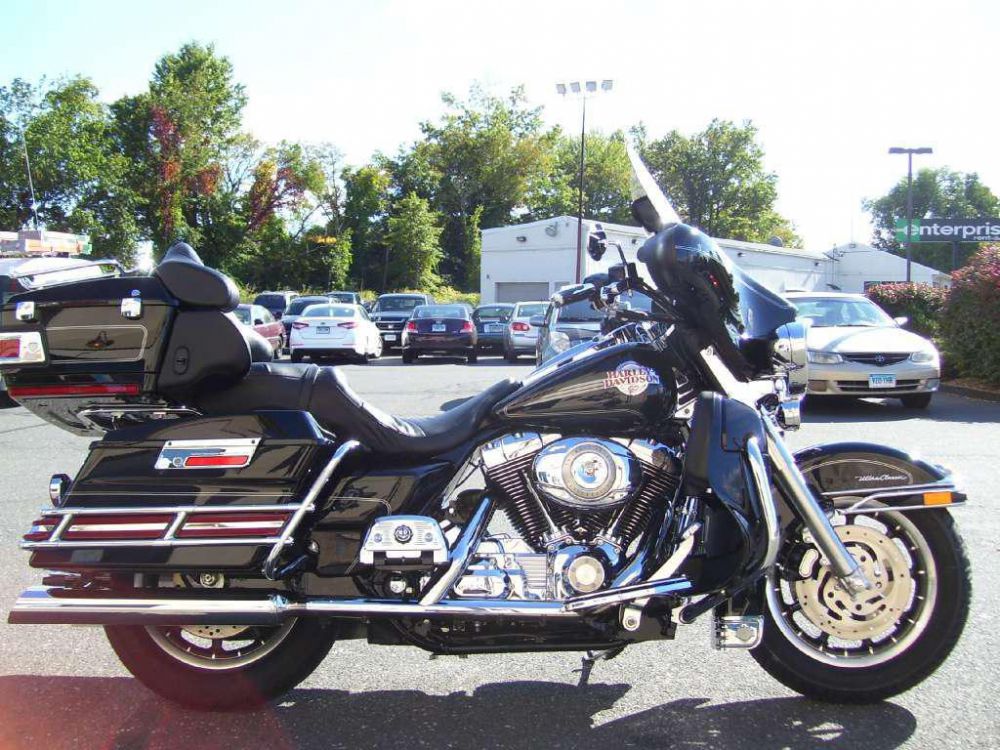 2007 Harley-Davidson FLHTCU Ultra Classic Electra Glide Touring 