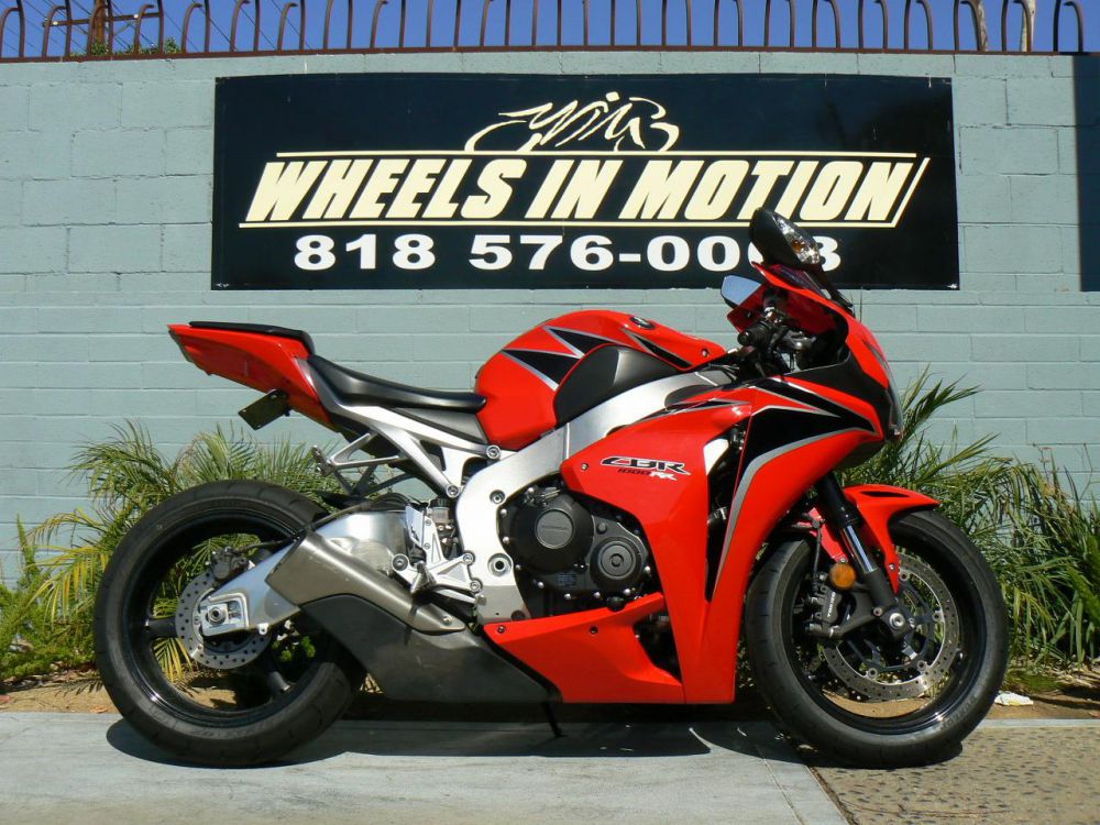 2011 honda cbr 1000  sportbike 