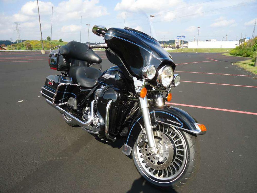 2011 harley-davidson flhtcu ultra classic electra glide  touring 