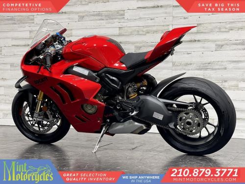 2023 Ducati Panigale V4s