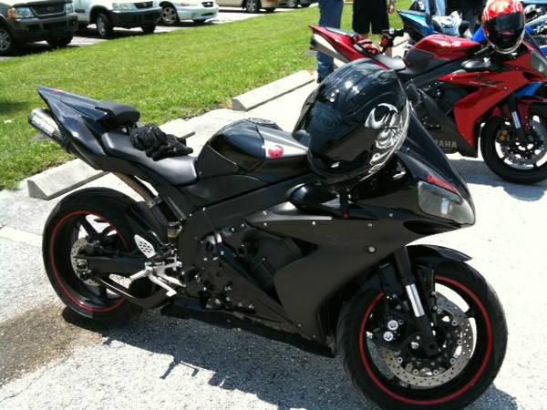 2005 Yamaha Yzf-R1 Sportbike 