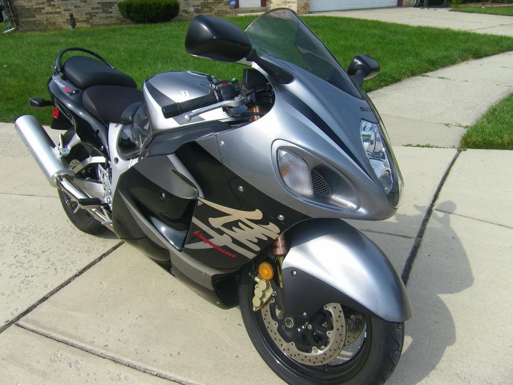 Suzuki Hayabusa с люлькой