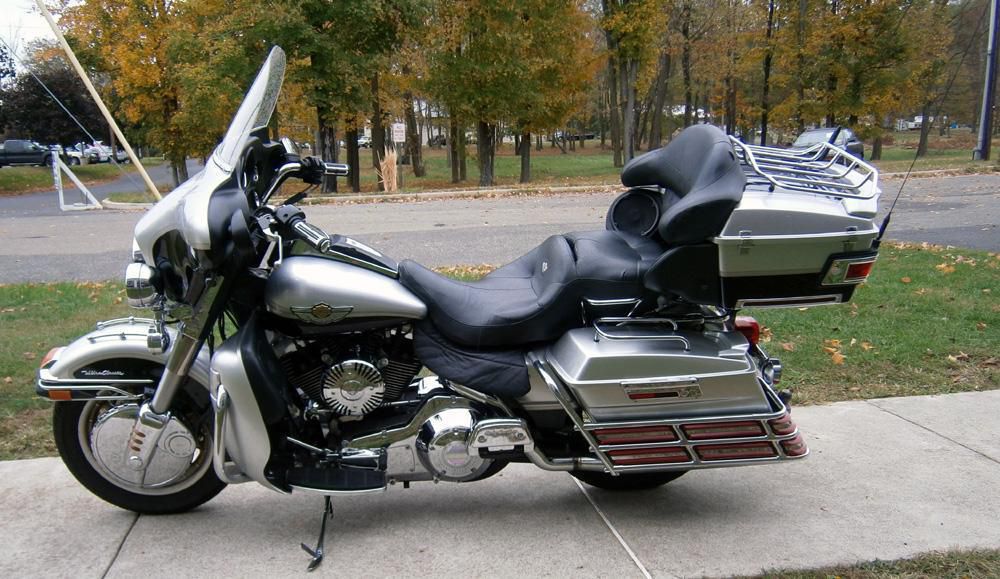 Buy 2003 Harley-Davidson FLHTCUI Ultra Classic Electra on 2040-motos