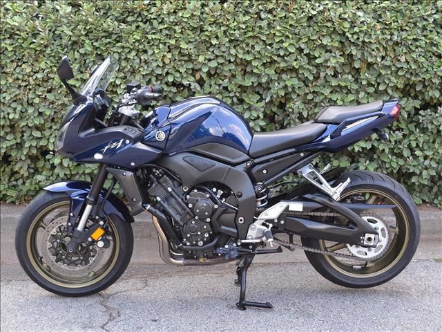 Used 2009 yamaha fz-1 for sale.